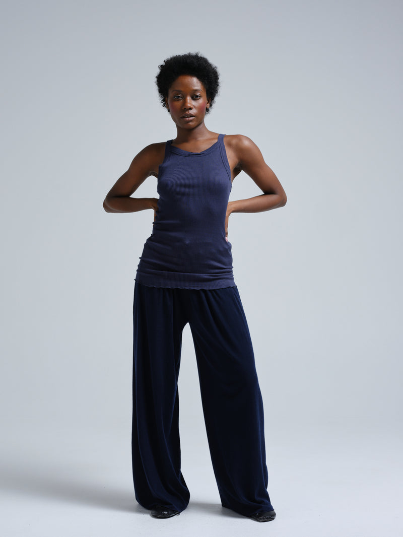 Seamless Basic Silky Daze | Seide Strap Top Navy