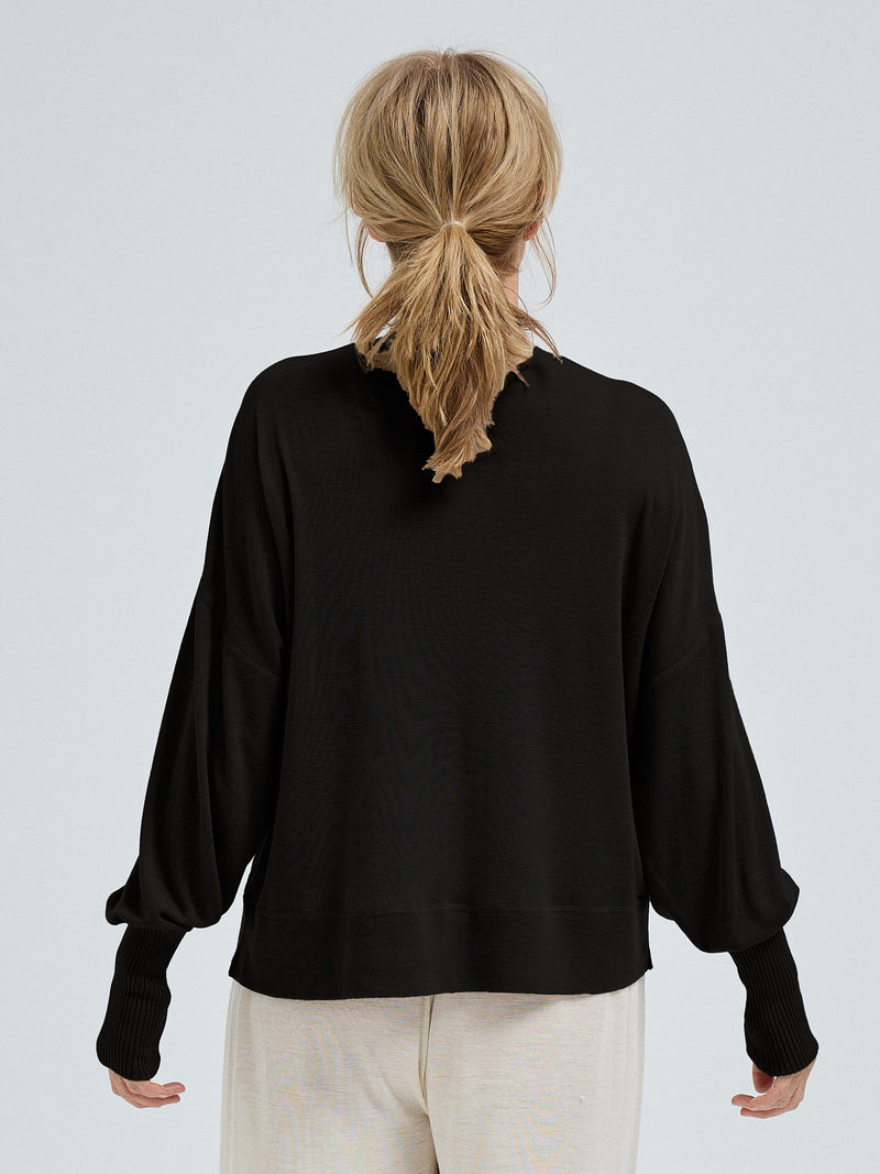 Seamless Basic Woolen Sporty Sweat | Merinowolle Blouse Black