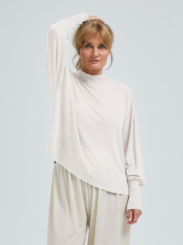 Seamless Basic Woolen Sporty Sweat | Merinowolle Blouse Off-White